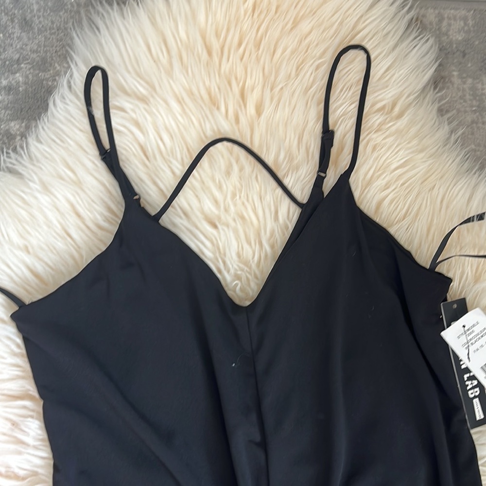 🆕 BNWT LORD AND TAYLOR BLACK SPAGHETTI JUMPSUIT SIZE M - Picture 4 of 8